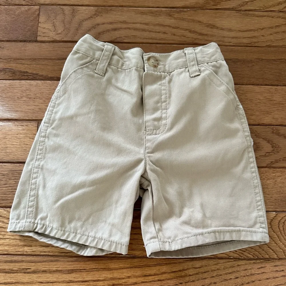 🤎❤️ CARTER’S Boys Shorts 18 months red and khaki EUC bundle 2